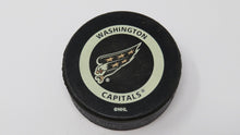 Load image into Gallery viewer, 2000-02 Washington Capitals Official Bettman NHL Game Puck Not Used